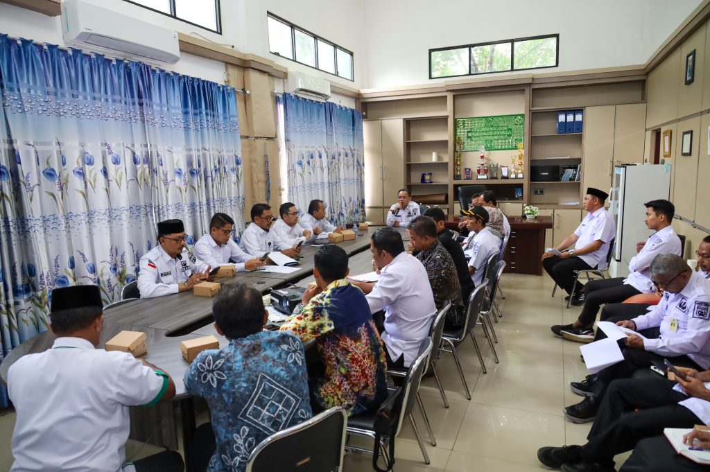 Rapat persiapan pemilihan kepala desa antar waktu